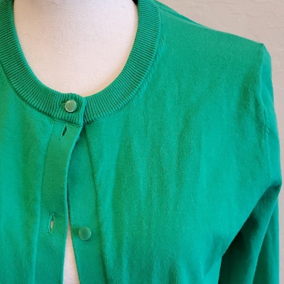 NWT Green Cardigan - Picture 2 of 4